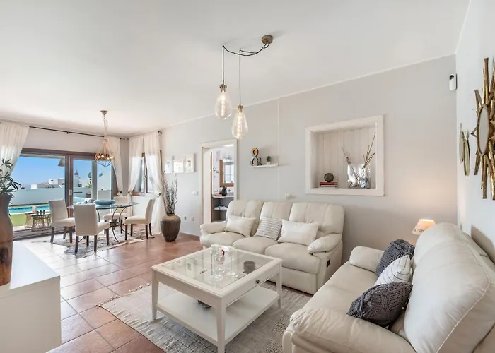 Buganvillas Vila