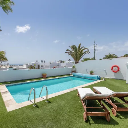 Buganvillas فيلة بلايا بلانكا
