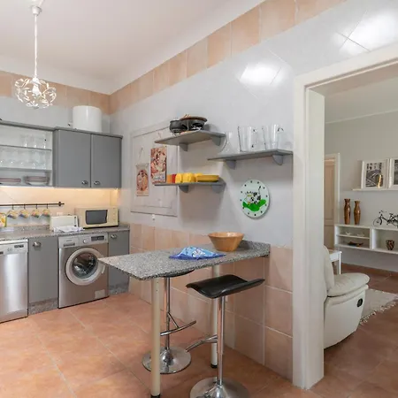 فيلة Buganvillas *