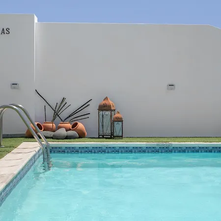 Buganvillas فيلة بلايا بلانكا