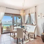וילה Buganvillas *